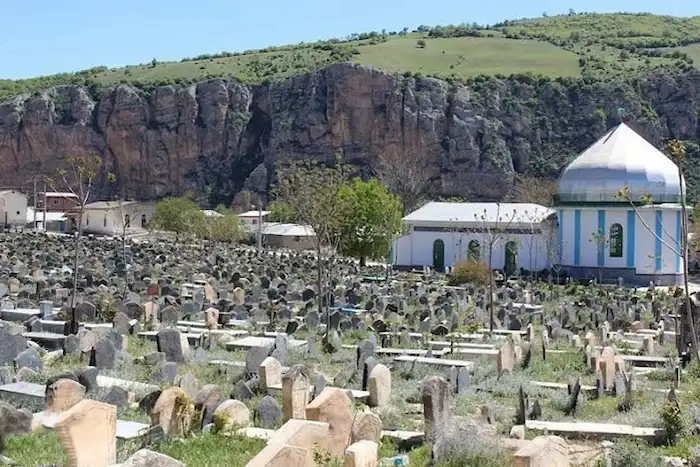 قبرستان شهر آقا ایزدشهر 55678521056