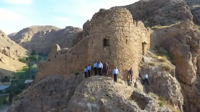 قلعه تاریخی پولاد بلد مازندران 53648485634