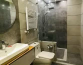 سرویس بهداشتی فرنگی و حمام آپارتمان 145 متری آهودشت 65547775555