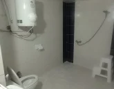 حمام و سرویس بهداشتی فرنگی آپارتمان در نور 4586476