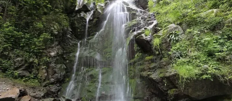 آبشار زیبای حرام او در نور 37687483665