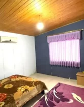 اتاق خواب با سقف چوبی و نورگیری عالی در حسن آباد 54156415332